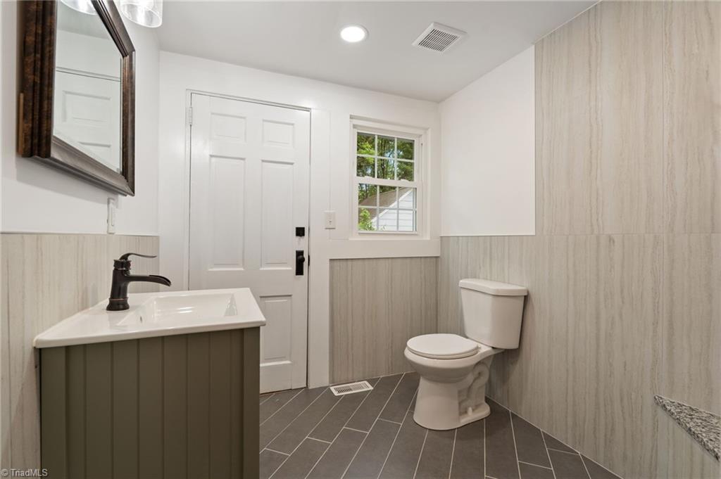 1007 Rotary Drive Property Photo 26