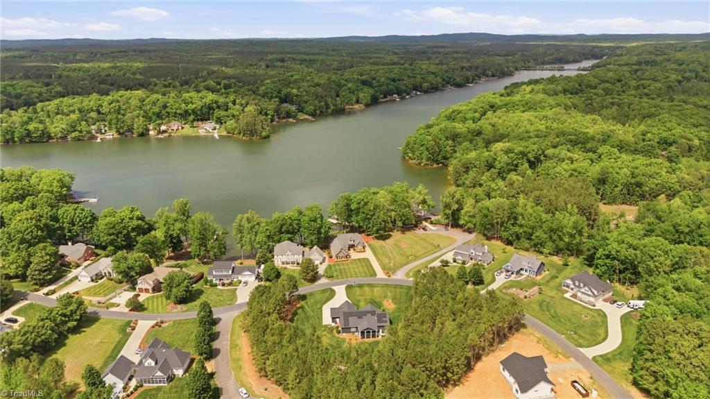 314 Potters Landing Property Photo 1