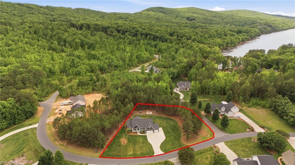 314 Potters Landing Property Photo 37