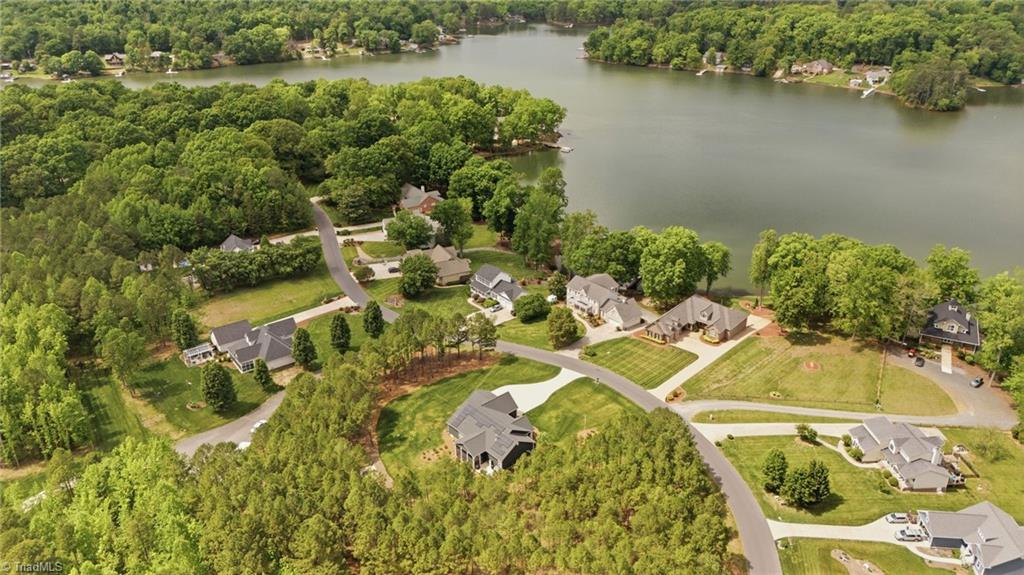 314 Potters Landing Property Photo 38