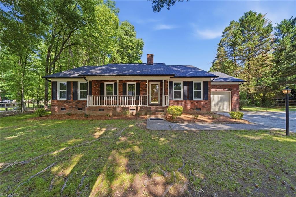 617 Autumn Drive Property Photo 1