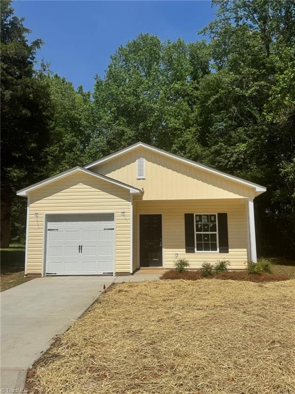 2915 Bainbridge Drive Property Photo 1