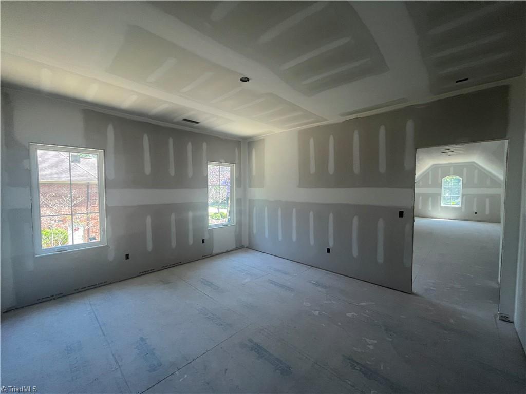 4314 Ravenstone Drive Property Photo 13