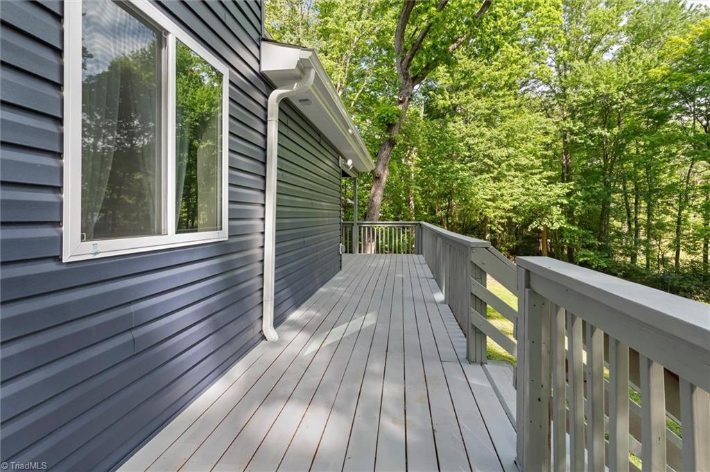 646 Country Club Drive Property Photo 4