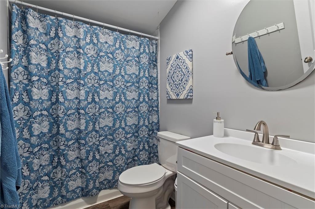 646 Country Club Drive Property Photo 19