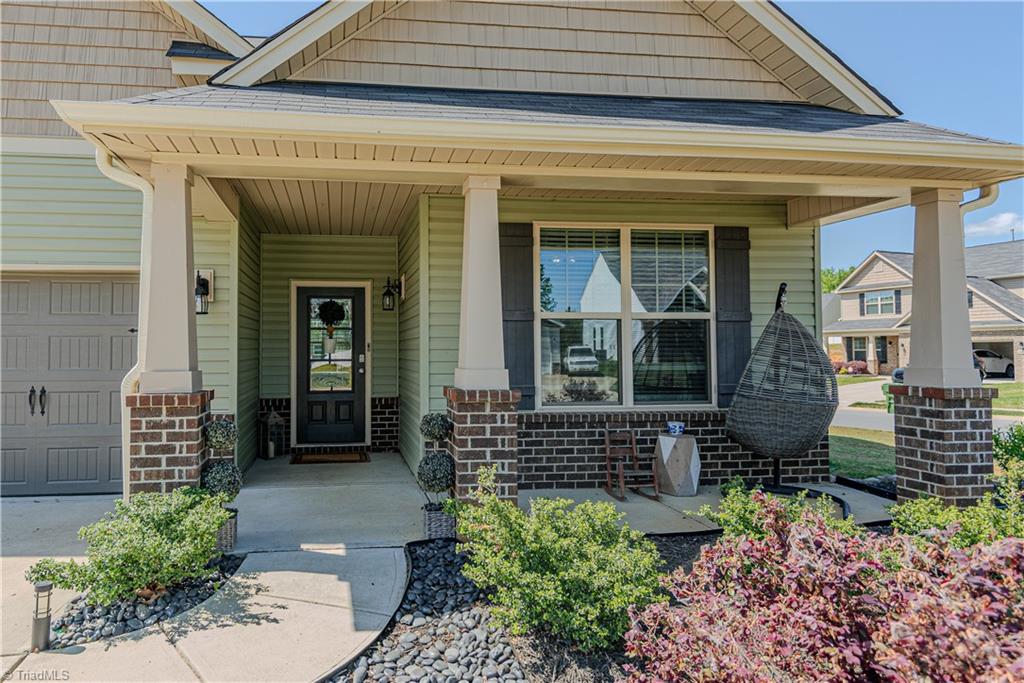 2575 Lacy Holt Road Property Photo 3