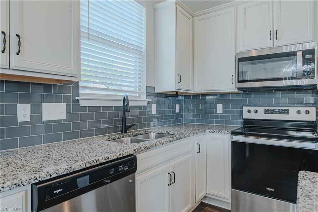 2575 Lacy Holt Road Property Photo 13