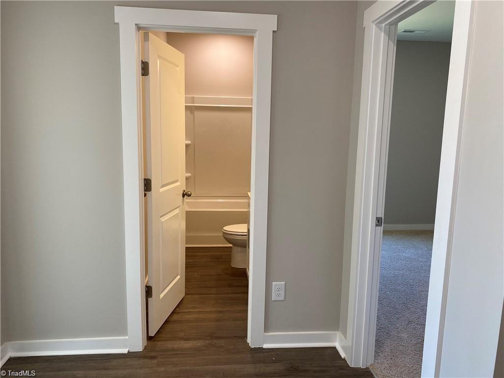 413 E Lee Avenue Property Photo 14