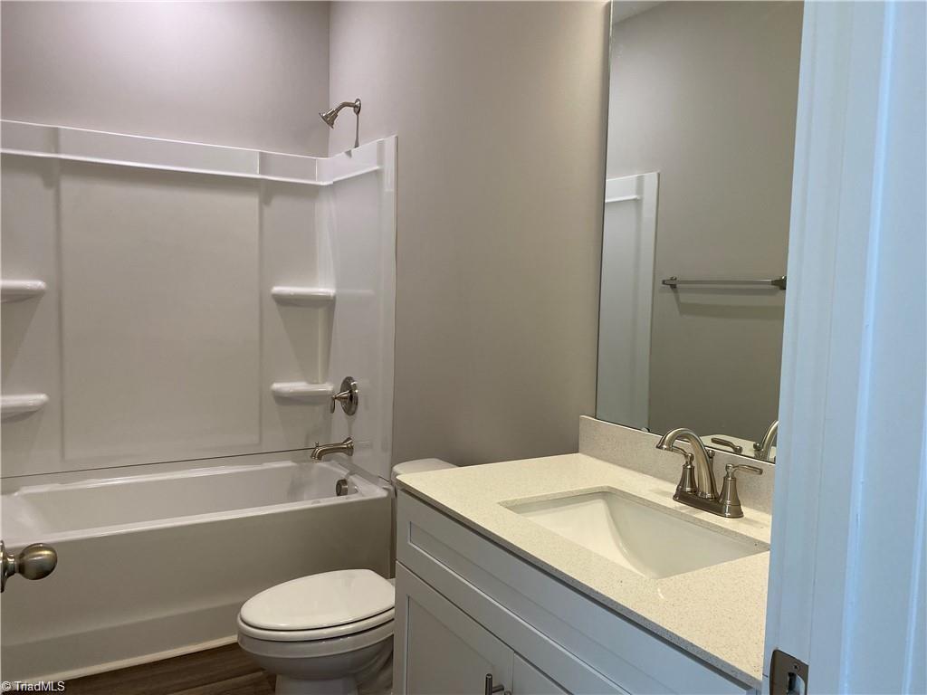 413 E Lee Avenue Property Photo 17
