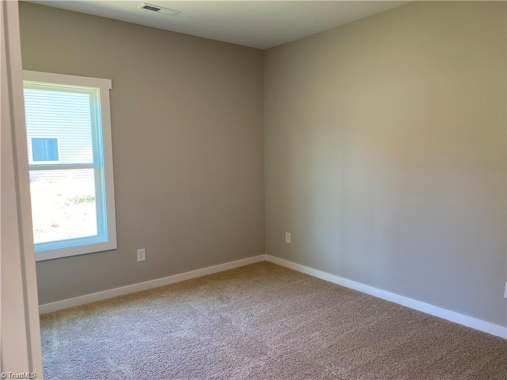 413 E Lee Avenue Property Photo 18