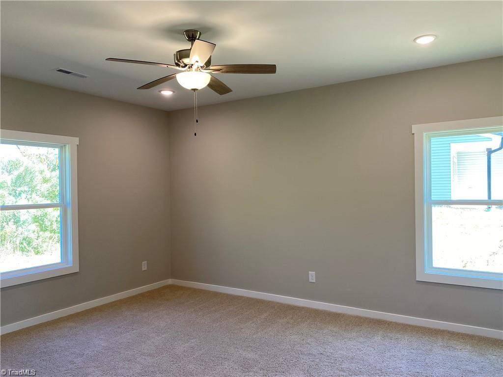 413 E Lee Avenue Property Photo 21