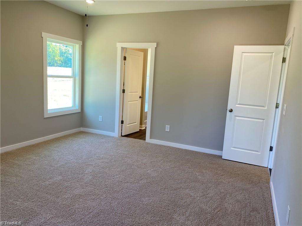 413 E Lee Avenue Property Photo 22