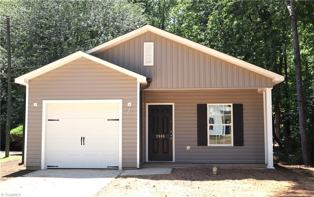 2908 Bainbridge Drive Property Photo 1