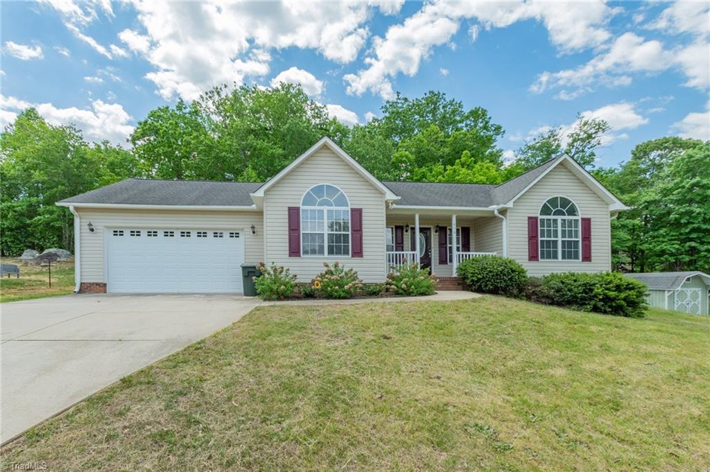 676 Old Castle Drive Property Photo 1