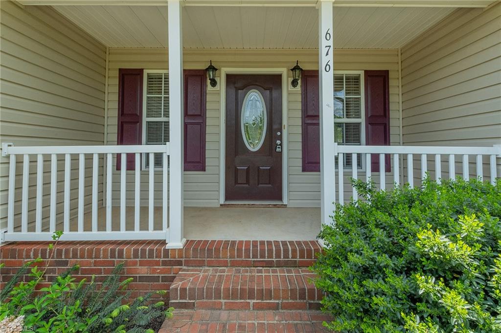 676 Old Castle Drive Property Photo 2