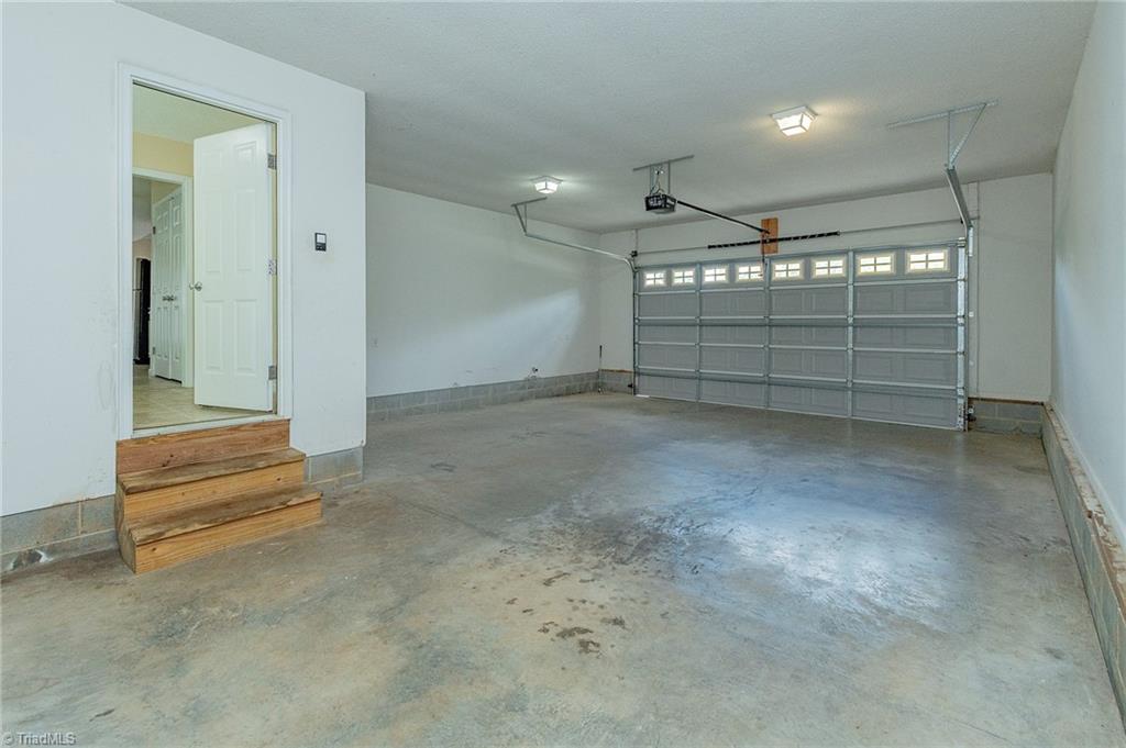 676 Old Castle Drive Property Photo 10