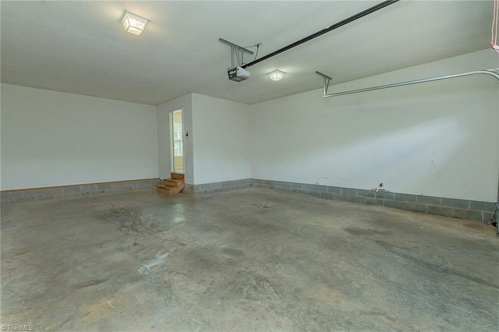 676 Old Castle Drive Property Photo 11