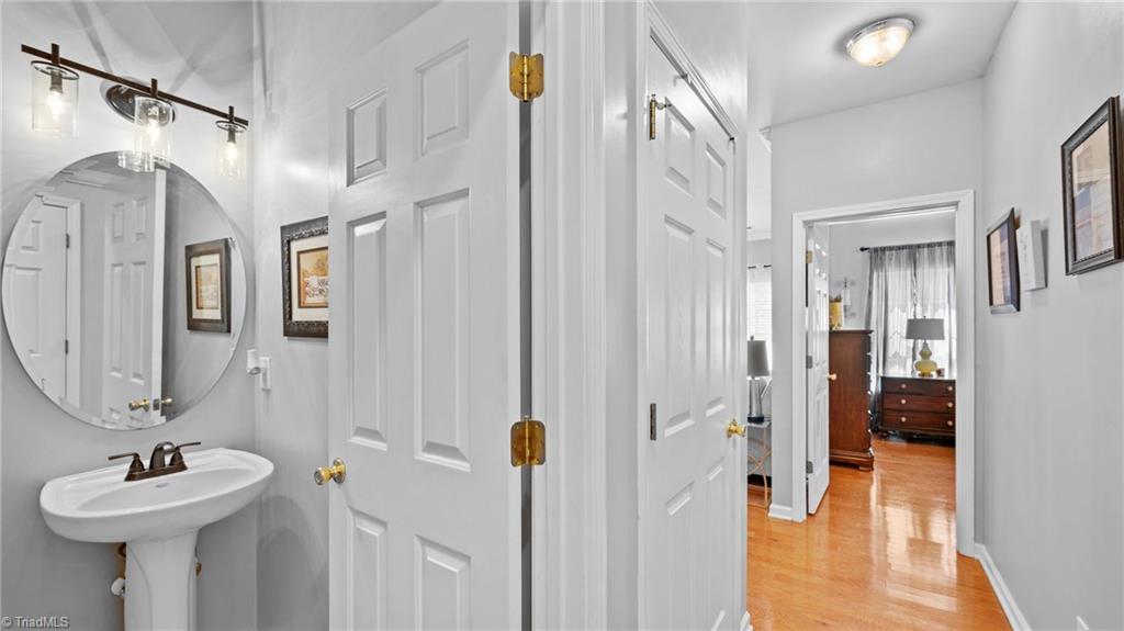 904 Edgewater Road Property Photo 25