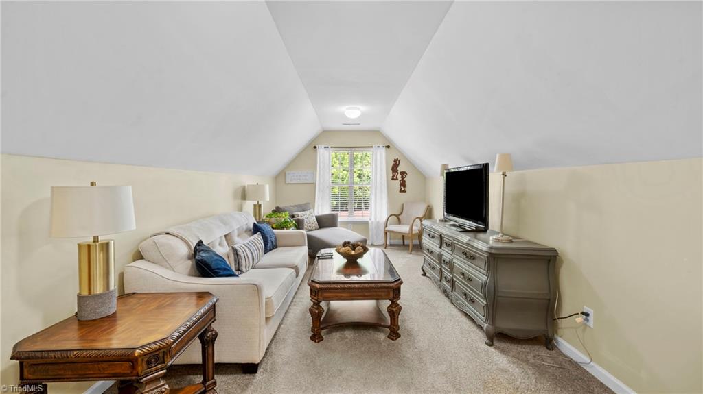 904 Edgewater Road Property Photo 39