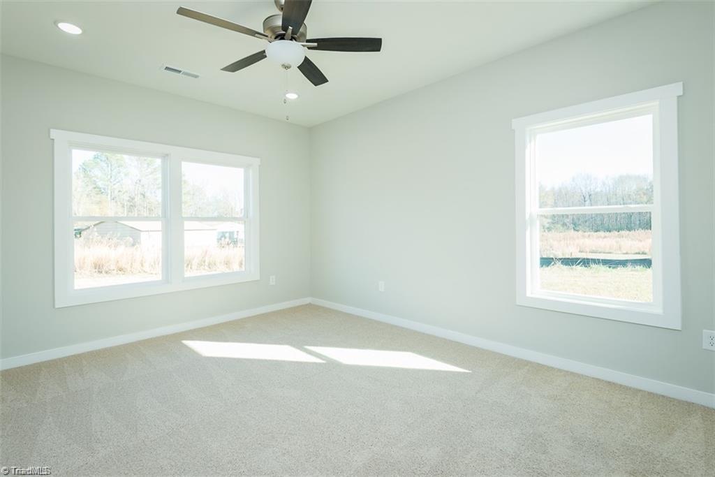 411 E Lee Avenue Property Photo 14