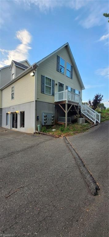 502 S Key Street Property Photo 8