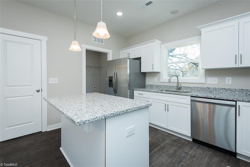 555 Pinnix Road Property Photo 10