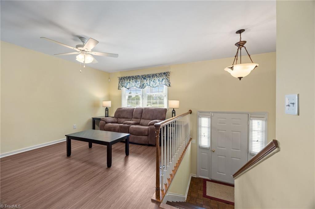 340 Mountainview Road Property Photo 6