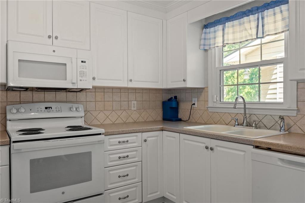 340 Mountainview Road Property Photo 10