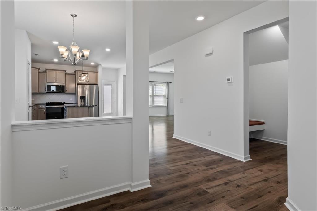 146 Centerpiece Drive Property Photo 14