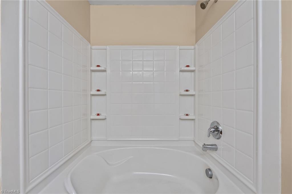 212 Haywards Lane Property Photo 13