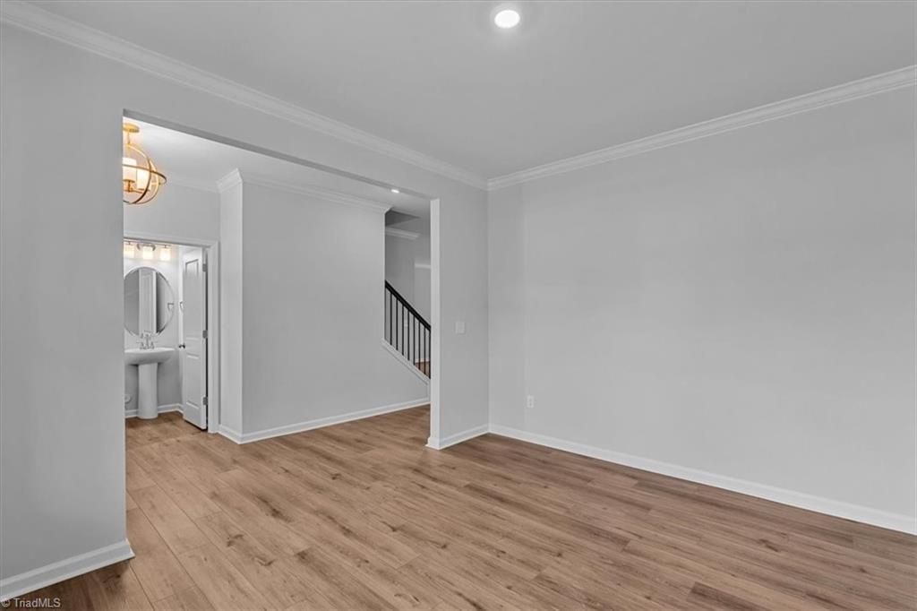 4532 Hanes Lake Drive Property Photo 6