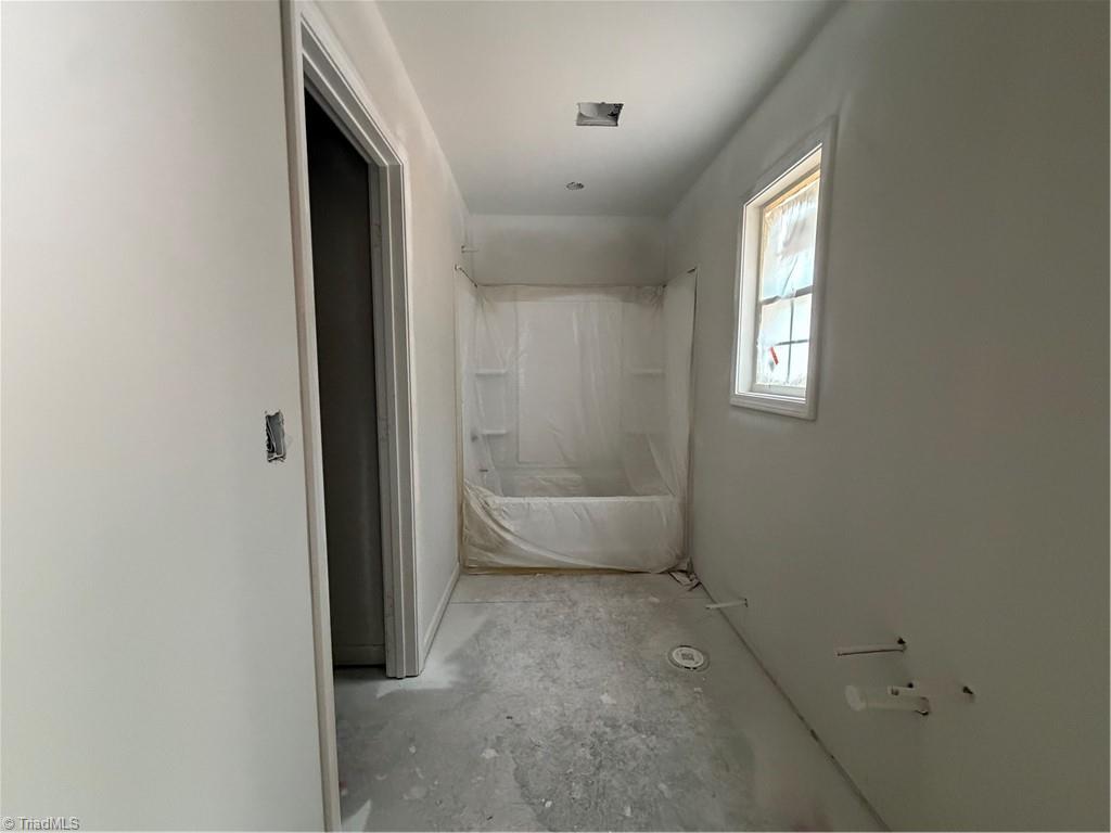 309 Price Street Property Photo 6