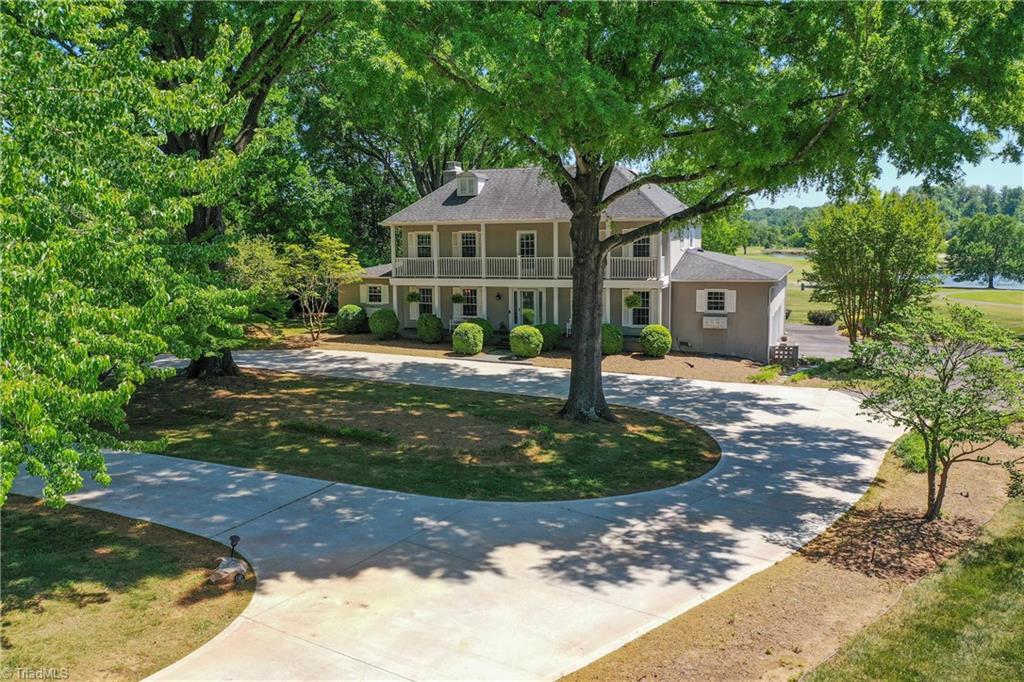 216 Juniper Circle Property Photo 1