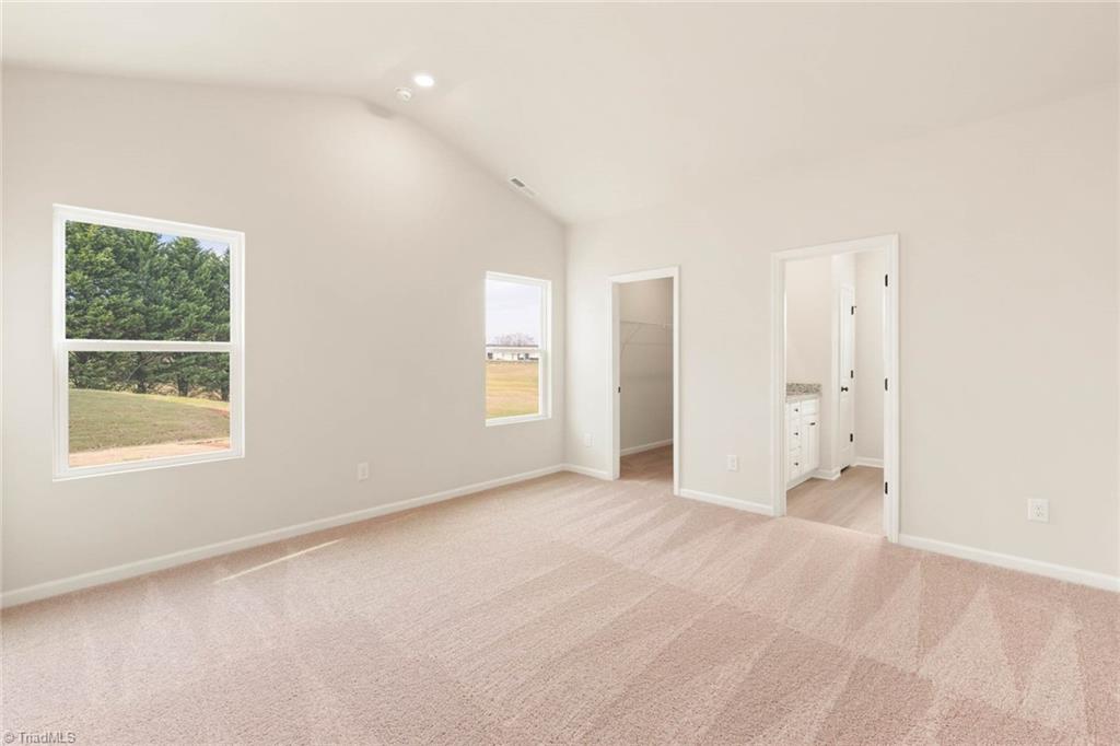 231 Macintosh Drive Property Photo 13