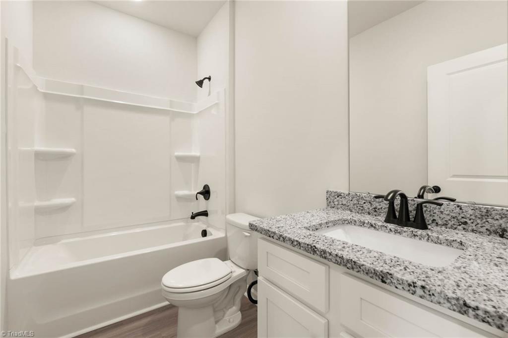 231 Macintosh Drive Property Photo 20