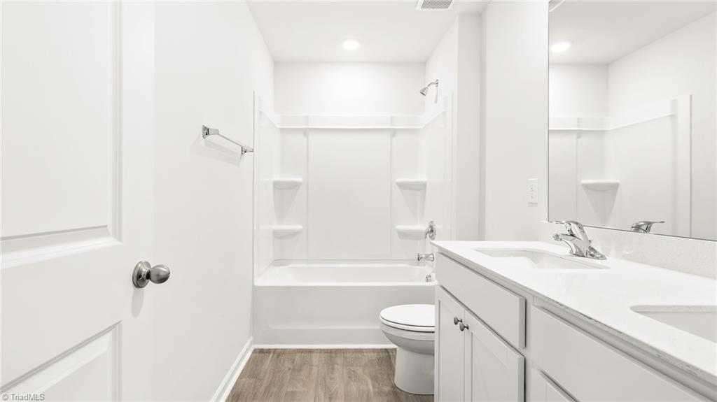 337 Middleton Drive Property Photo 14