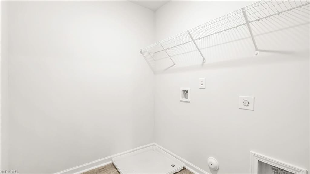 337 Middleton Drive Property Photo 17