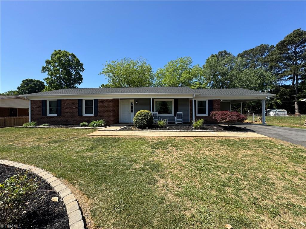 2436 Wickham Road Property Photo 2