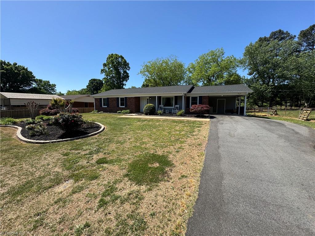 2436 Wickham Road Property Photo 3