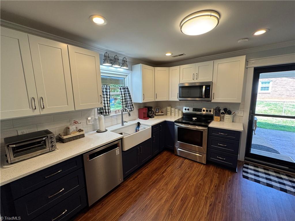 2436 Wickham Road Property Photo 4