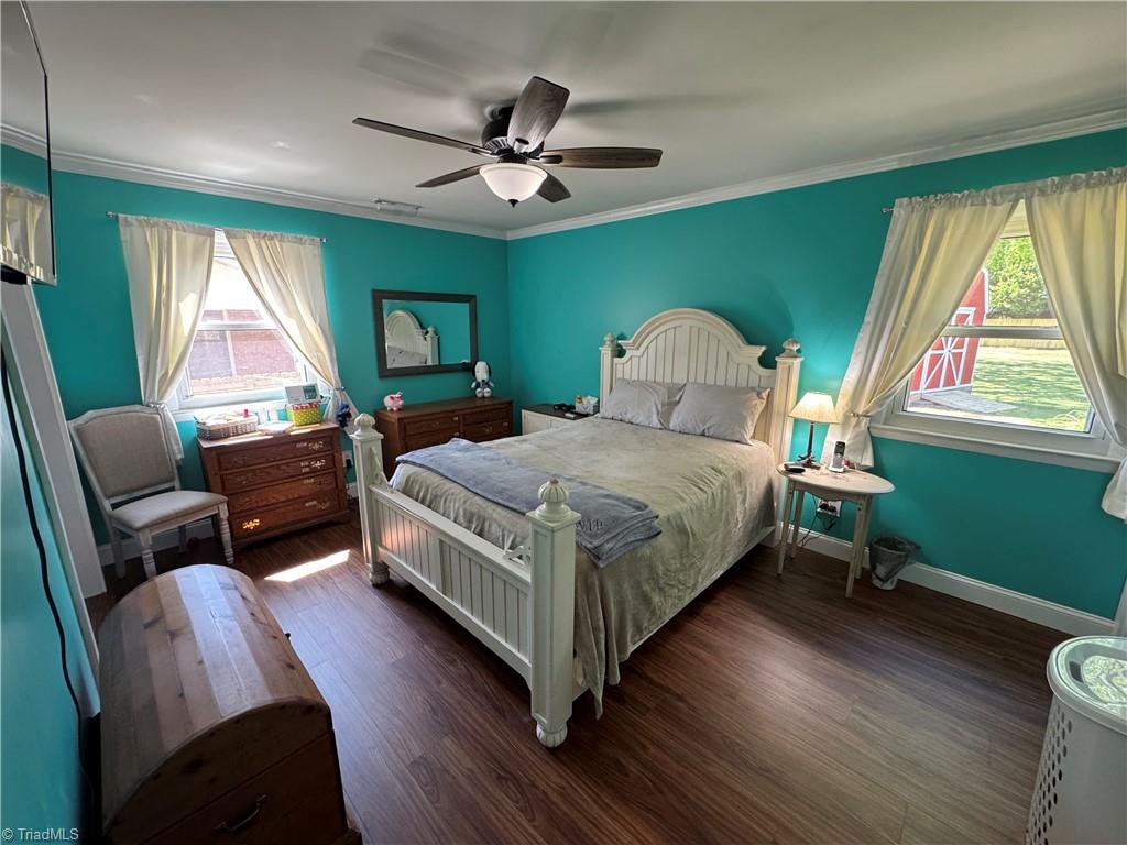 2436 Wickham Road Property Photo 14