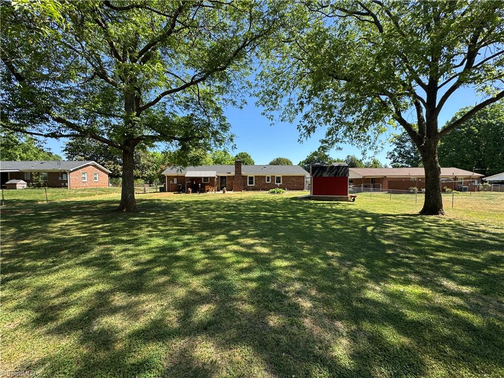 2436 Wickham Road Property Photo 24