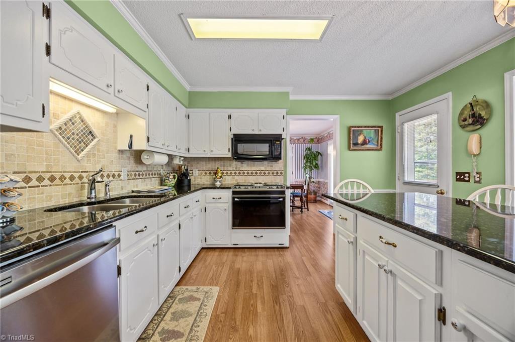 786 Central Road Property Photo 30