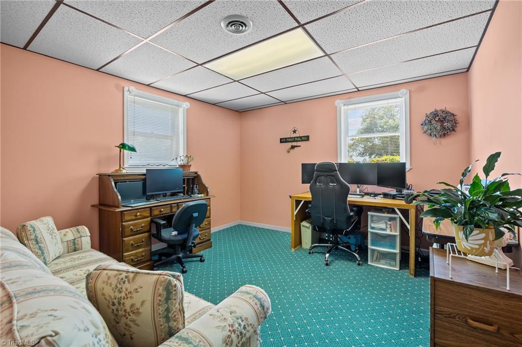 786 Central Road Property Photo 44