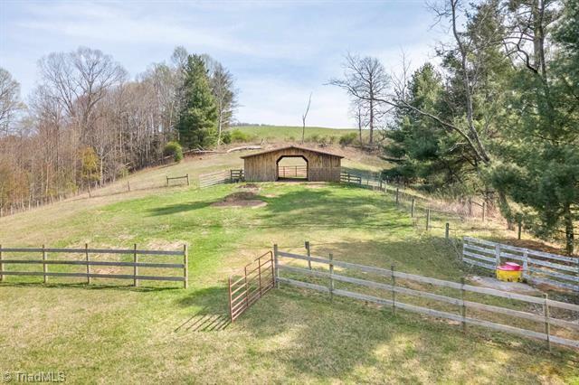 931 Maple Shade Road Property Photo 13
