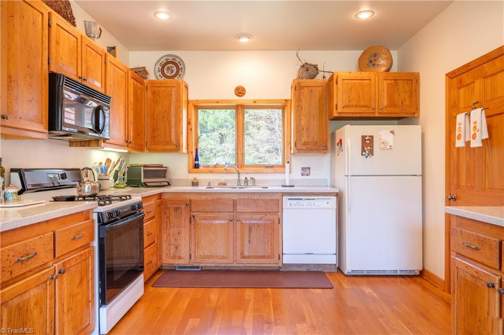 931 Maple Shade Road Property Photo 17
