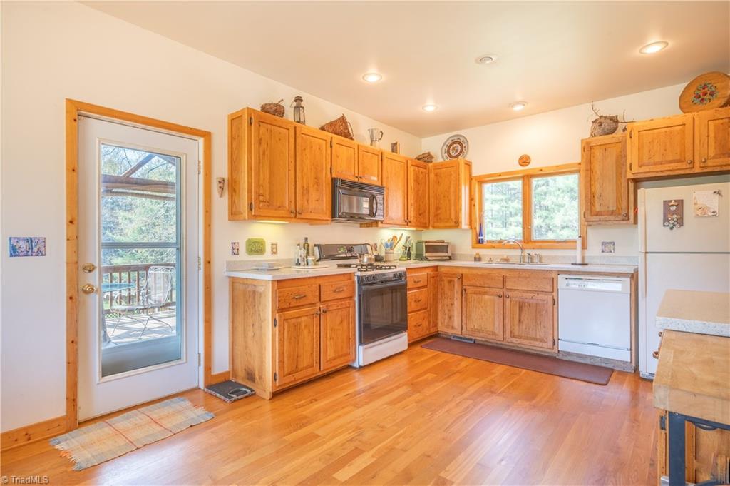 931 Maple Shade Road Property Photo 18