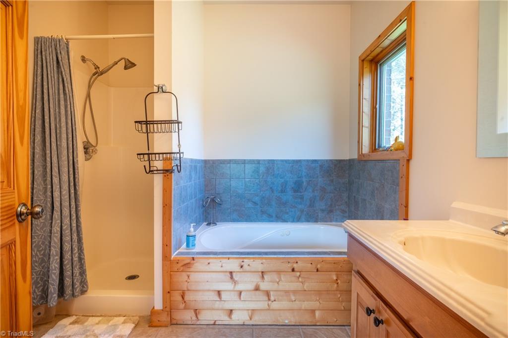 931 Maple Shade Road Property Photo 24
