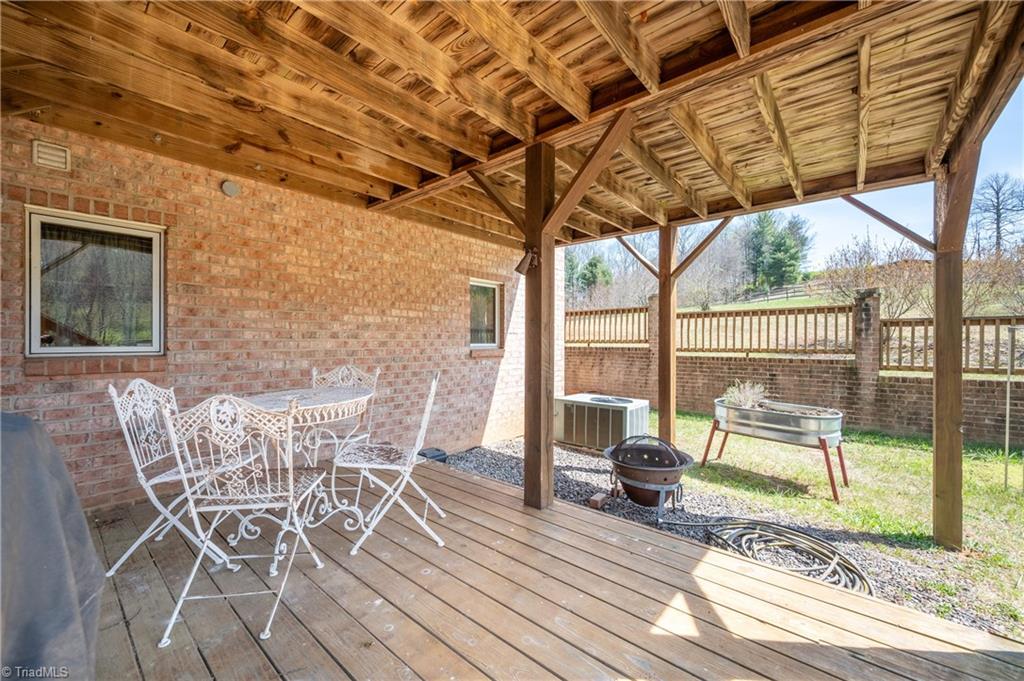 931 Maple Shade Road Property Photo 46
