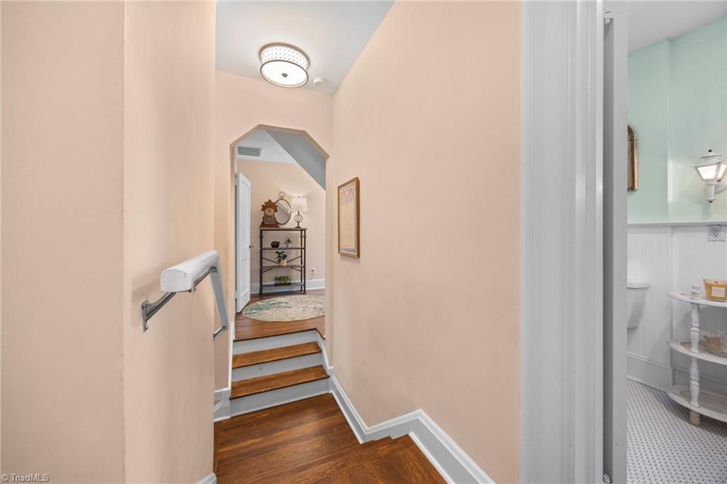 638 Colonial Drive Property Photo 29